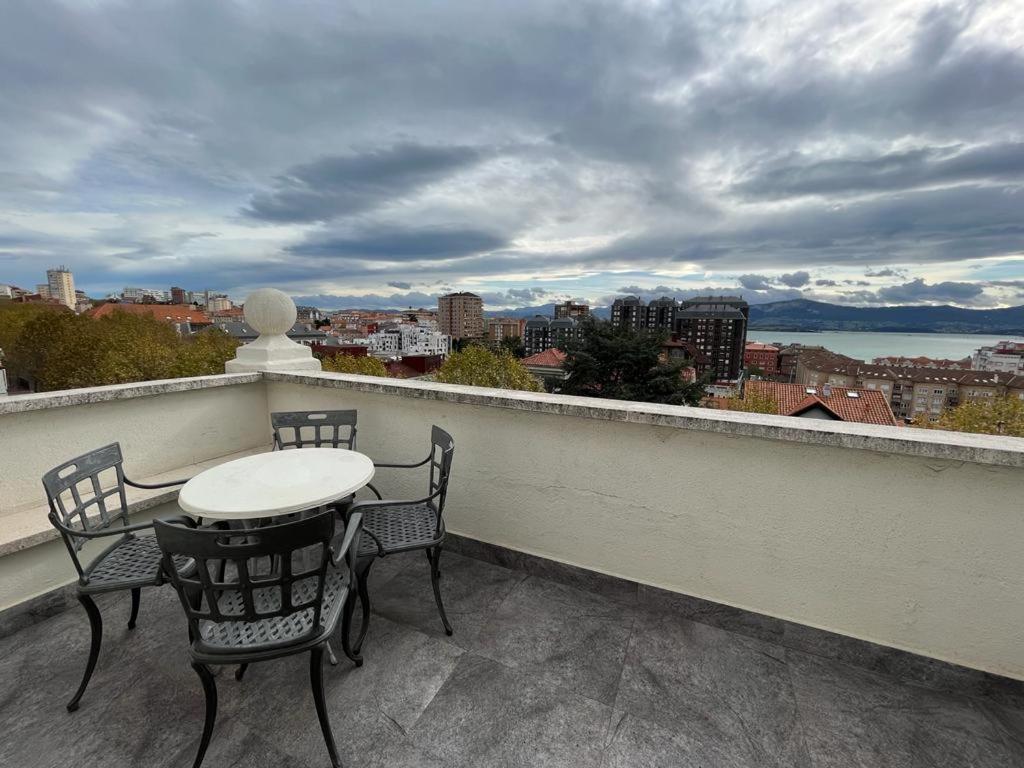 Hotel Royal Suite Santander Zewnętrze zdjęcie